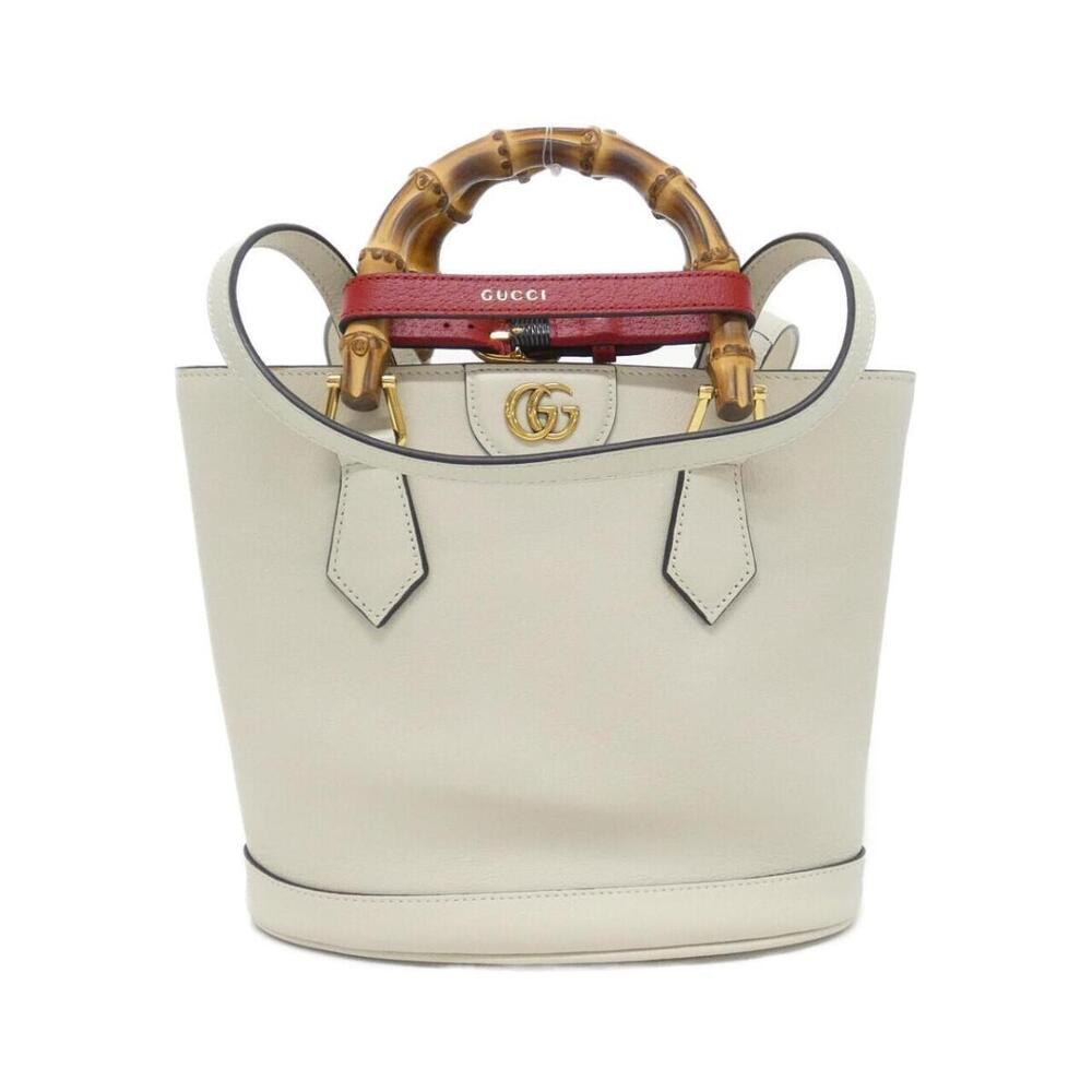 Gucci Diana bucket bag bamboo handles White